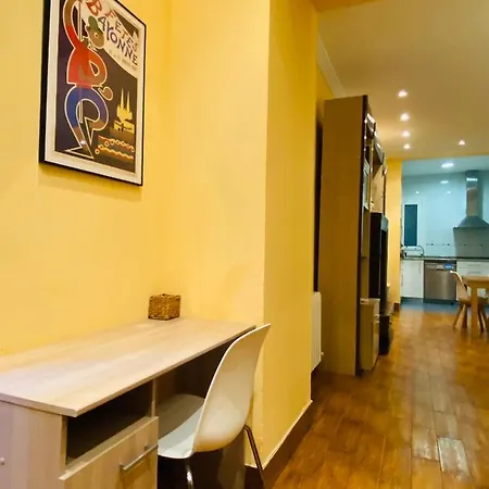 Casa Naranja - Centrally Located, Spacious, Unique Apartment