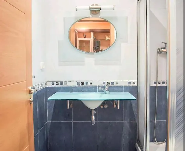 Casa Naranja - Centrally Located, Spacious, Unique Apartament