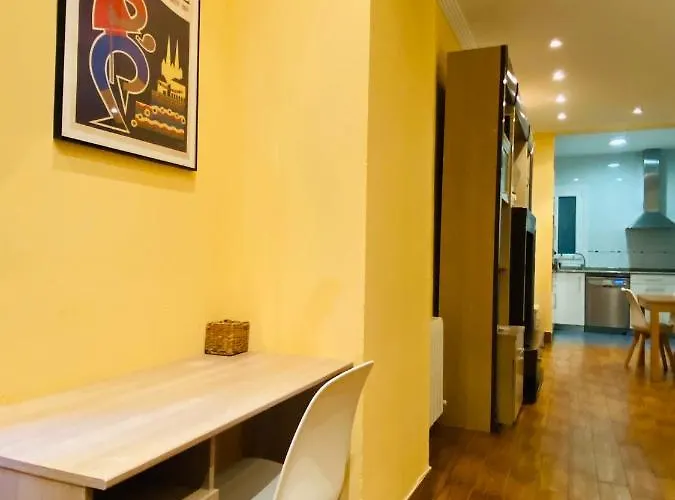 Casa Naranja - Centrally Located, Spacious, Unique Apartament